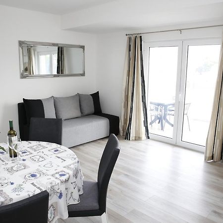 Apartments Gabrijel โวดีเซ ภายนอก รูปภาพ