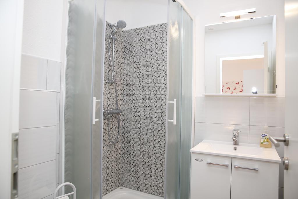Apartments Gabrijel โวดีเซ ภายนอก รูปภาพ