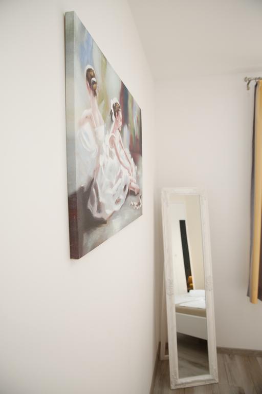 Apartments Gabrijel โวดีเซ ภายนอก รูปภาพ
