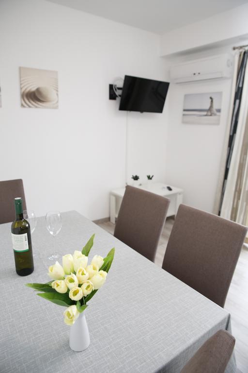 Apartments Gabrijel โวดีเซ ภายนอก รูปภาพ